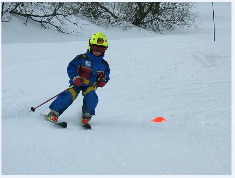 My first ... slalom... ! Lelex 4 years old
